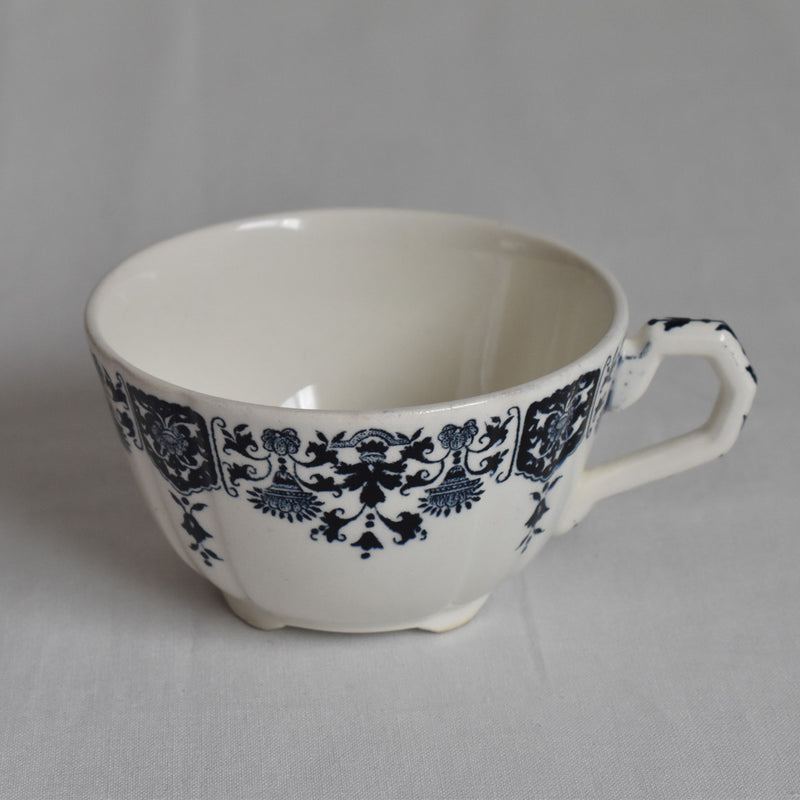 Vintage cup Gien