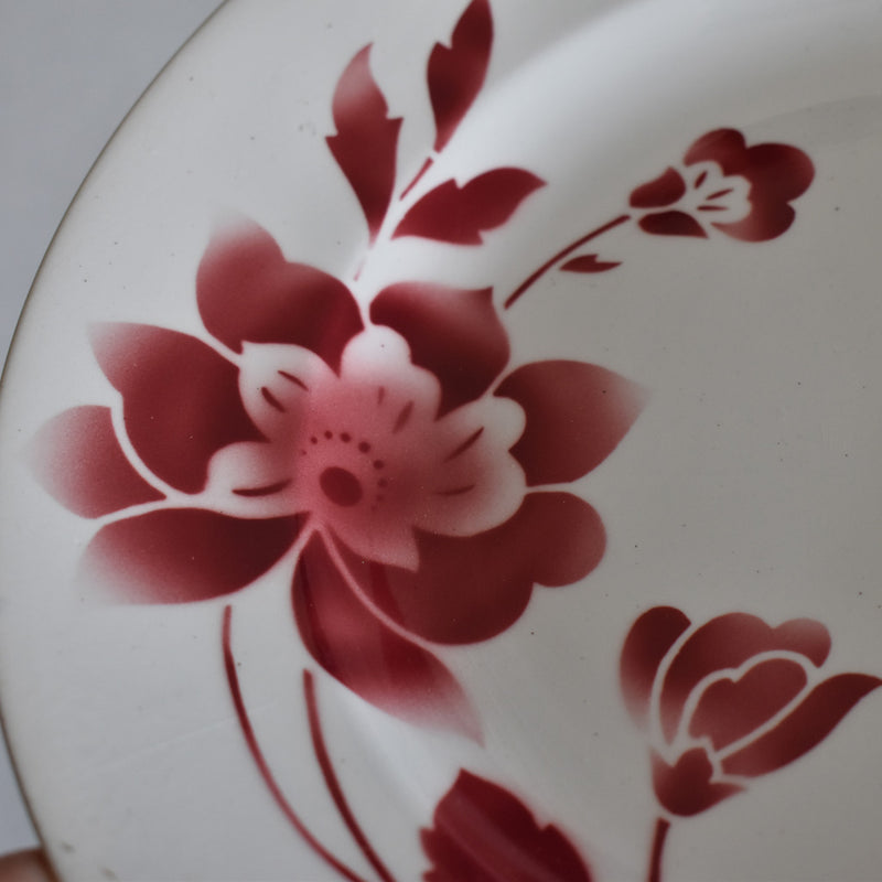 Vintage Plate Moulin des Loups Fleur Rouge D