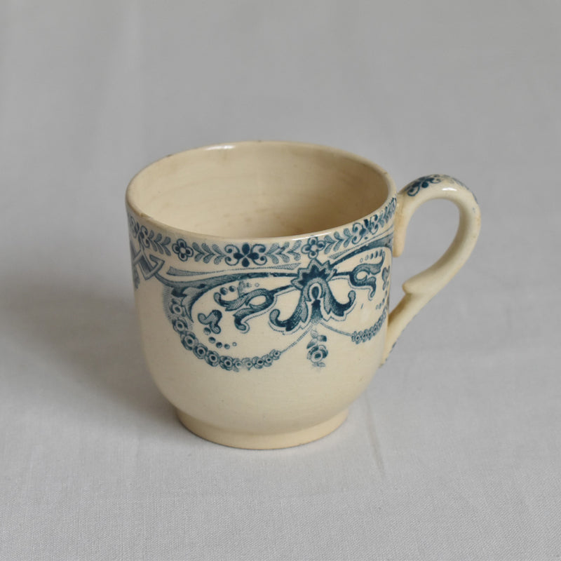 Antique Cup Au planteur de Caiffa Guirlande B