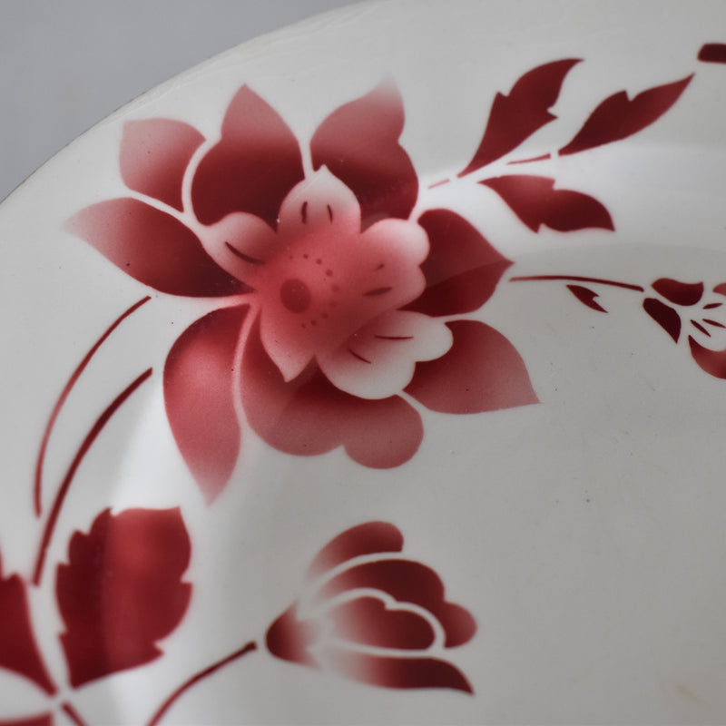 Vintage Plate - Moulin des Loups Fleur Rouge E