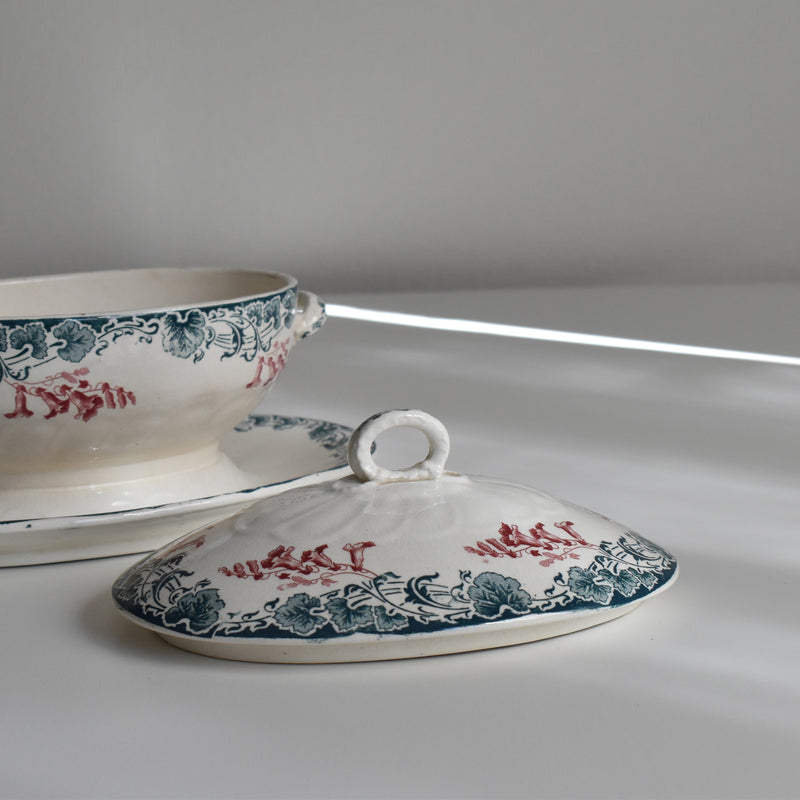 Antique sauce boat, Longwy, Carmen