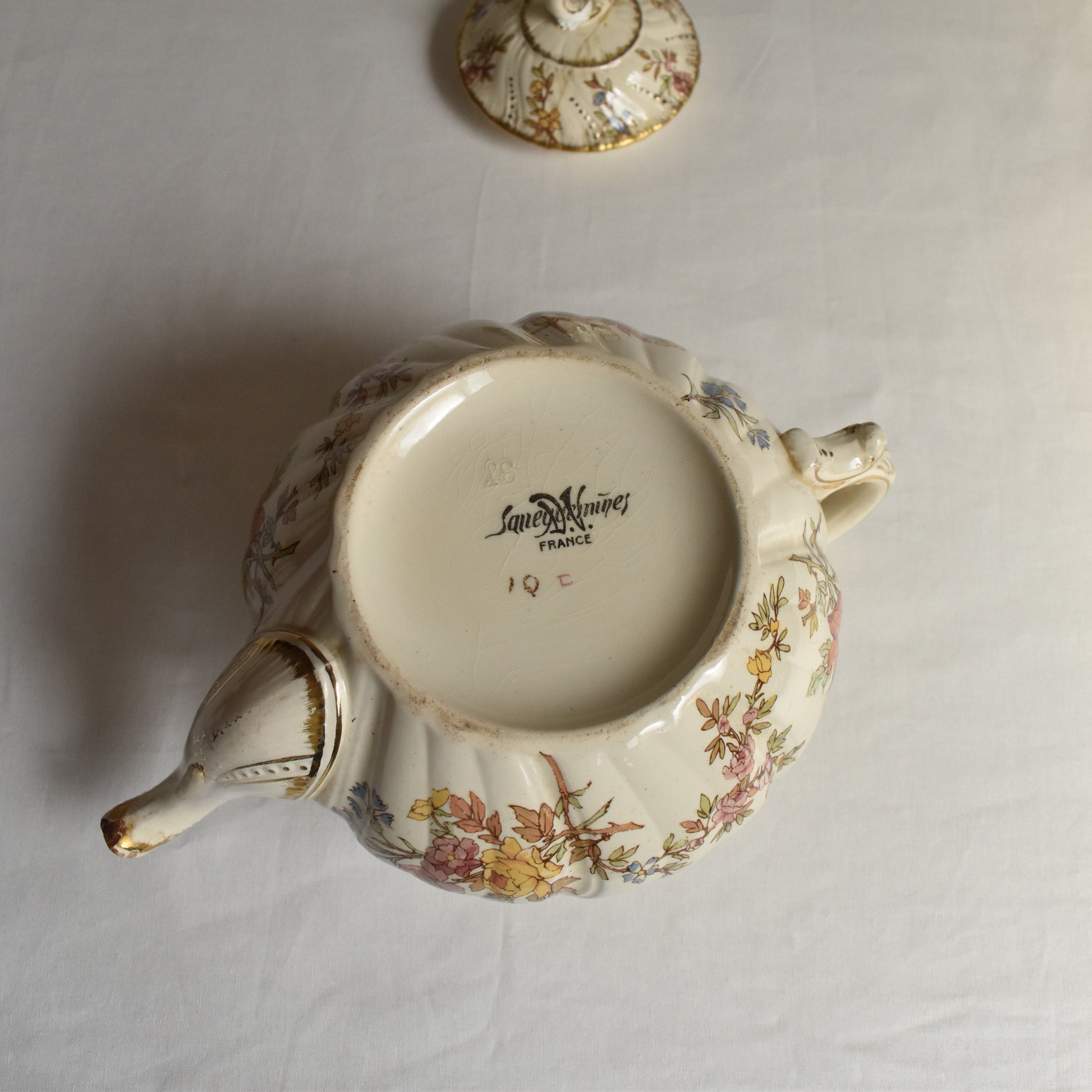 アンティークティーポット U&C サルグミンヌ Louis XV — Loane Interior