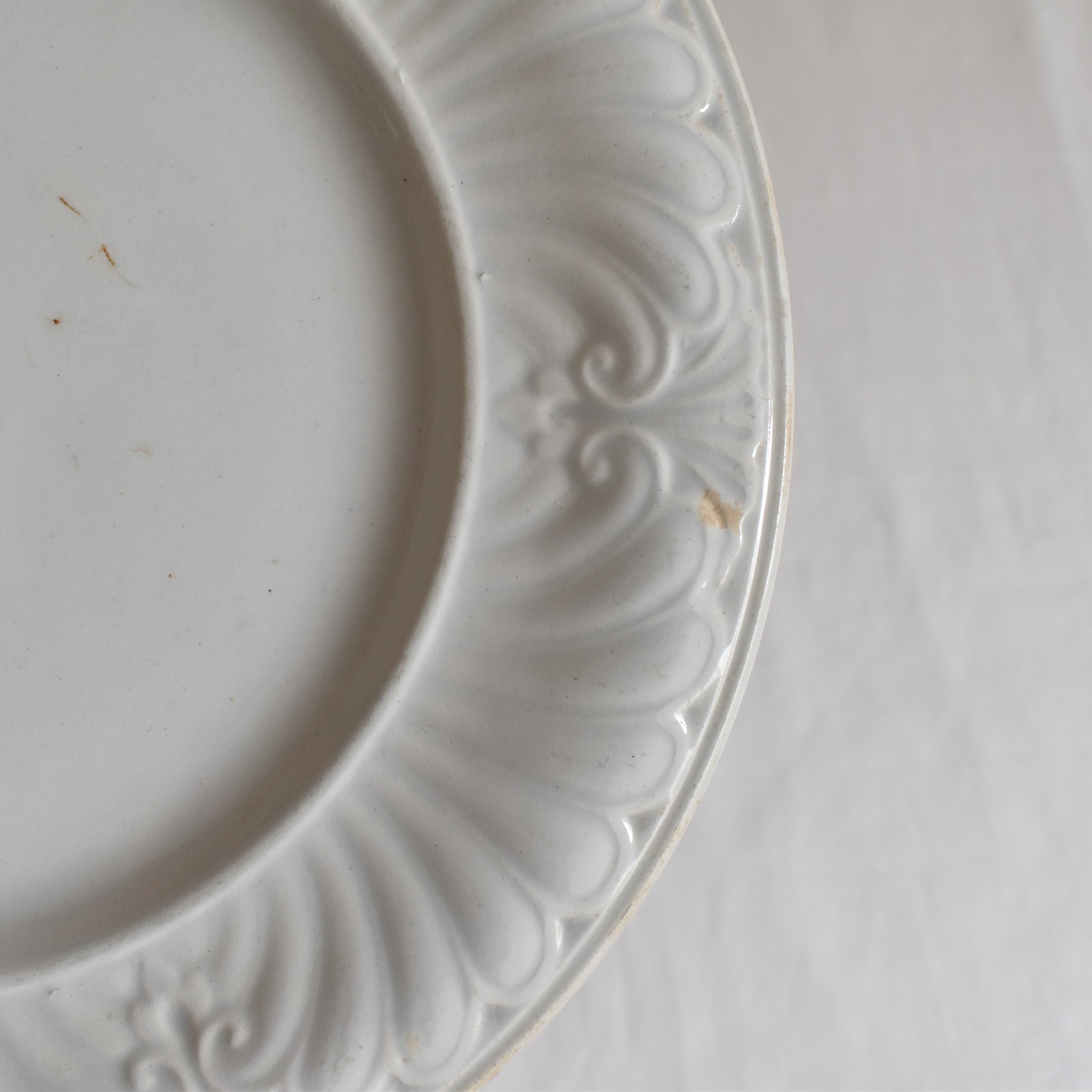 アンティークデザートプレート クレイユ＆モントロー レリーフ C