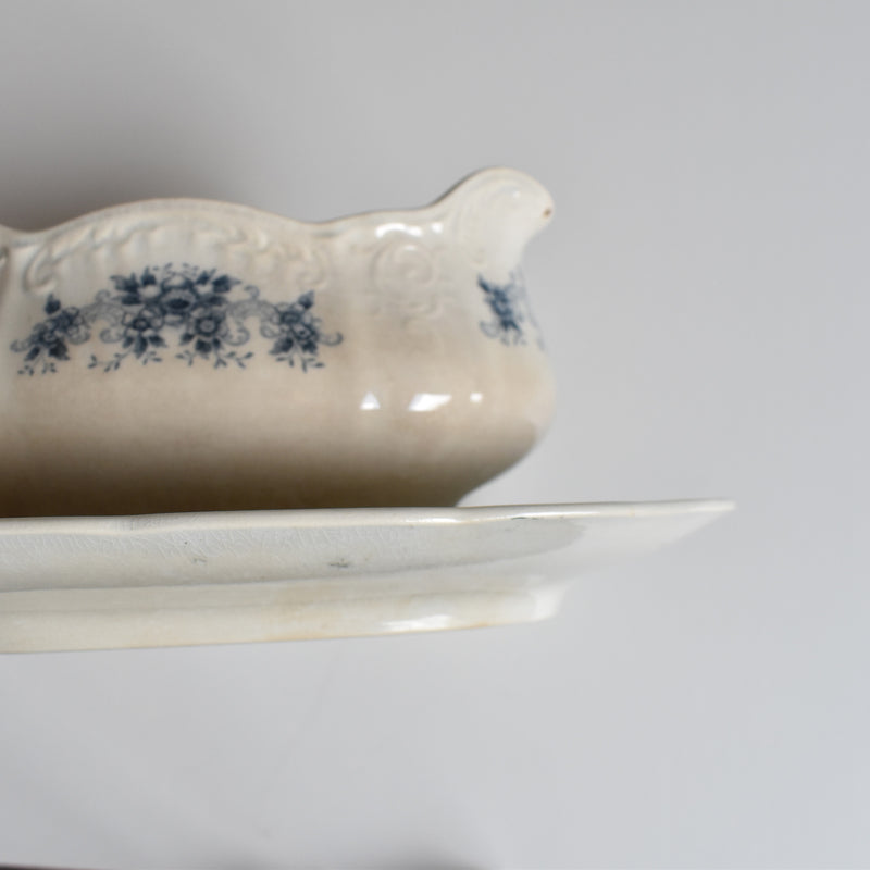 Antique Sauce Boat U&C Sarreguemines Aïda A
