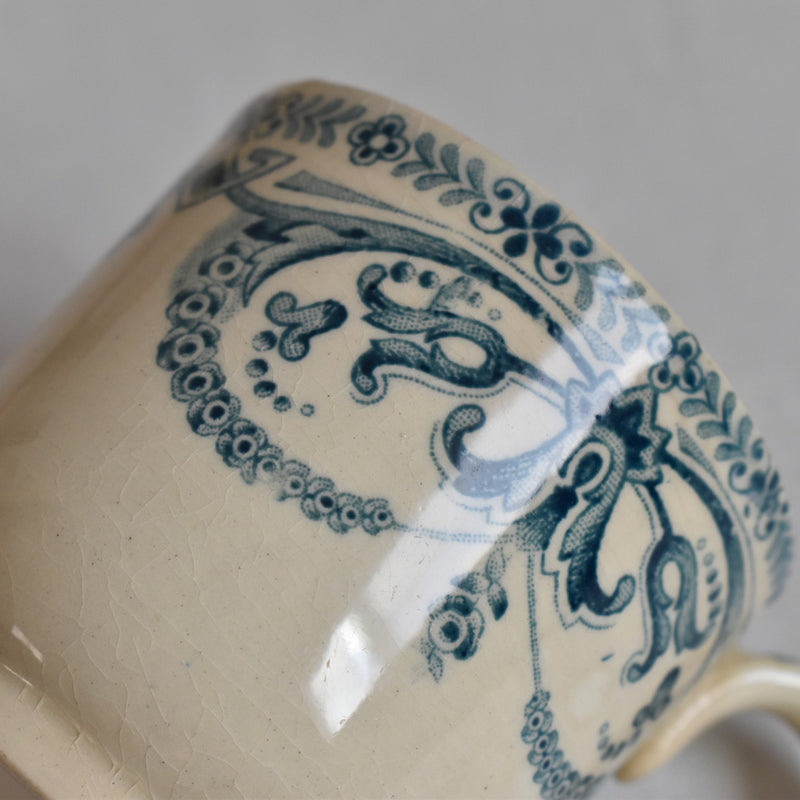 Antique Cup Au planteur de Caiffa Guirlande B