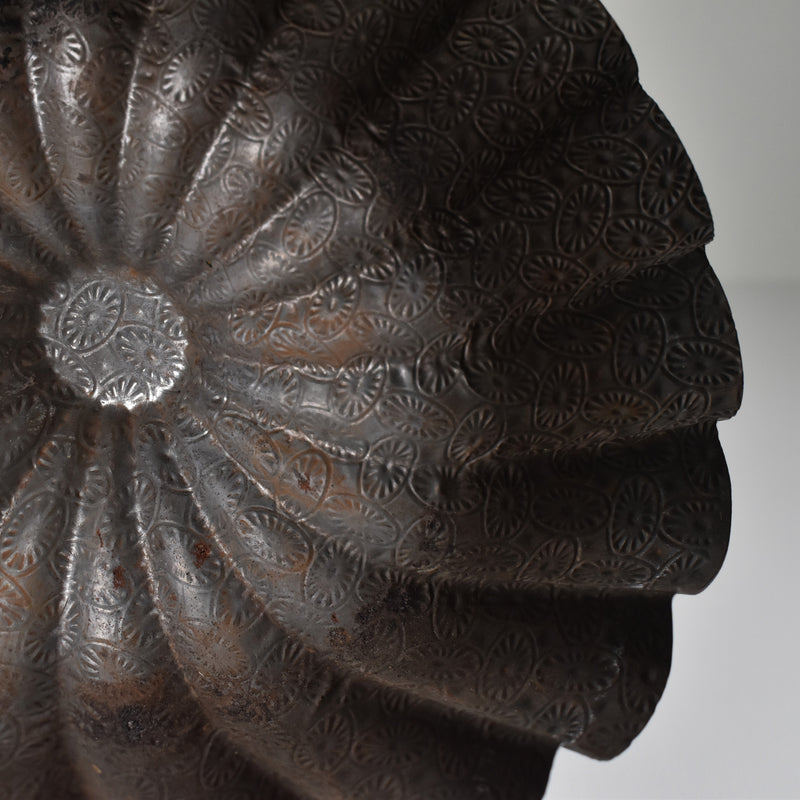 Antique cake mold F
