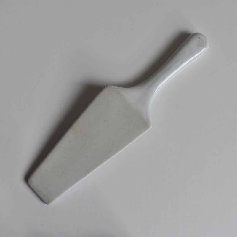 Vintage Cake Server, Porcelain A