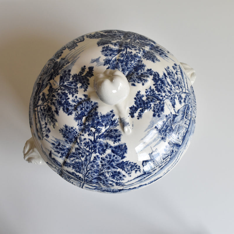 Vintage Soup Tureen, Lunéville, English Style (displayed at the Osaka store)