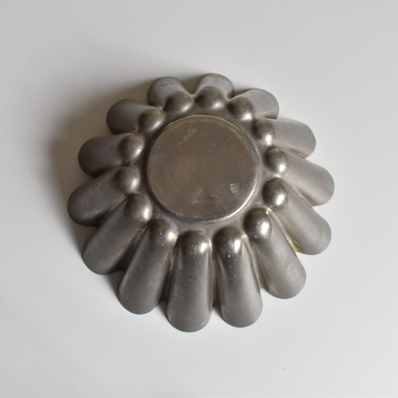 Antique Cake Pan, D "Nickel"