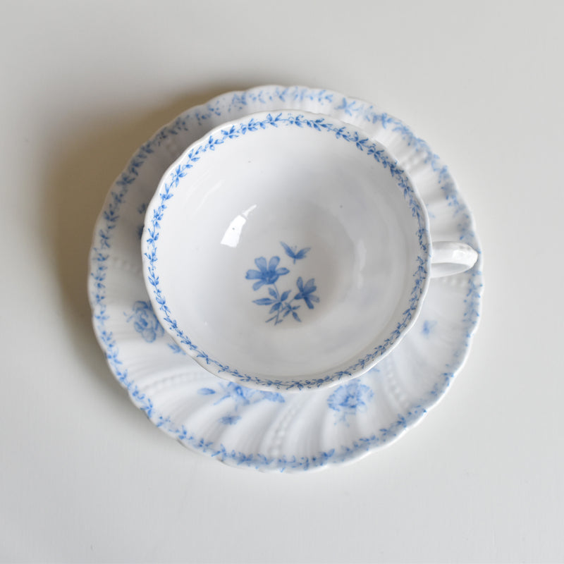 Antique cup and saucer, Sarreguemines Perles fleurs bleues D