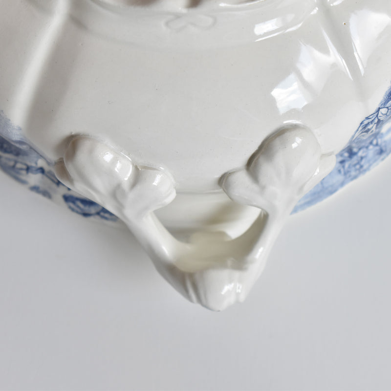 Vintage Soup Tureen, Lunéville, English Style (displayed at the Osaka store)