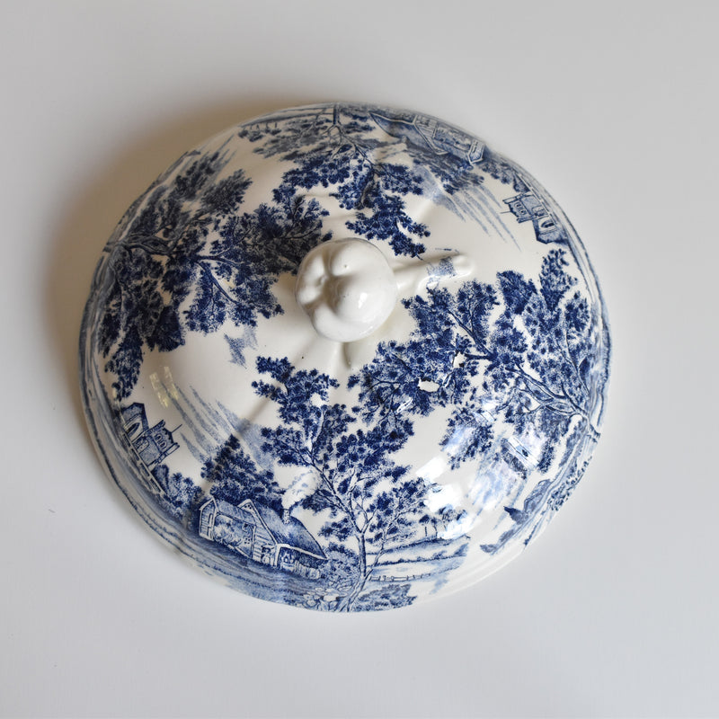 Vintage Soup Tureen, Lunéville, English Style (displayed at the Osaka store)
