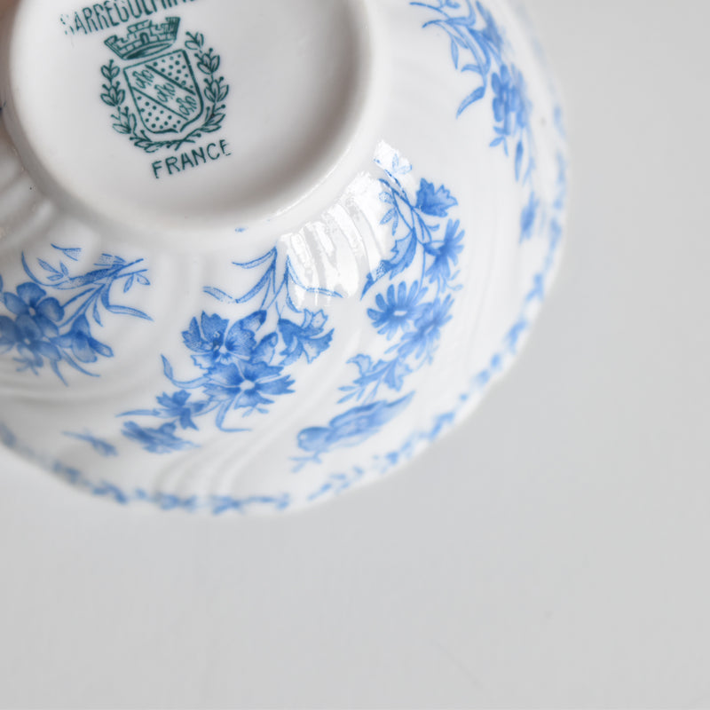 Antique cup and saucer, Sarreguemines Perles fleurs bleues D