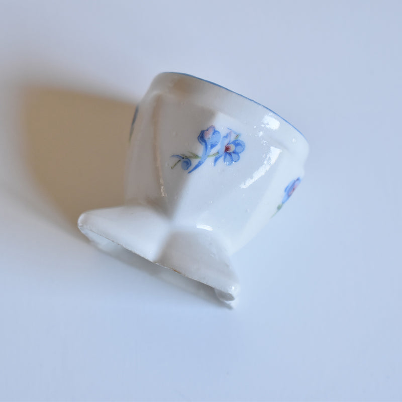 Antique Egg Cup Fleurs Bleues B