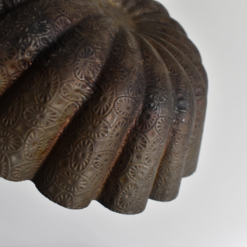 Antique cake mold F