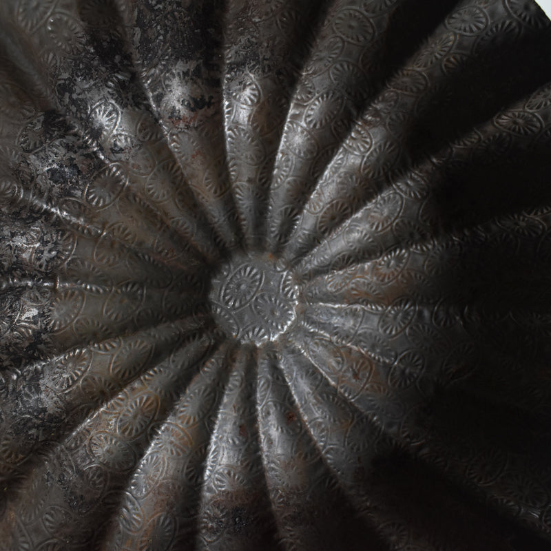 Antique cake mold F