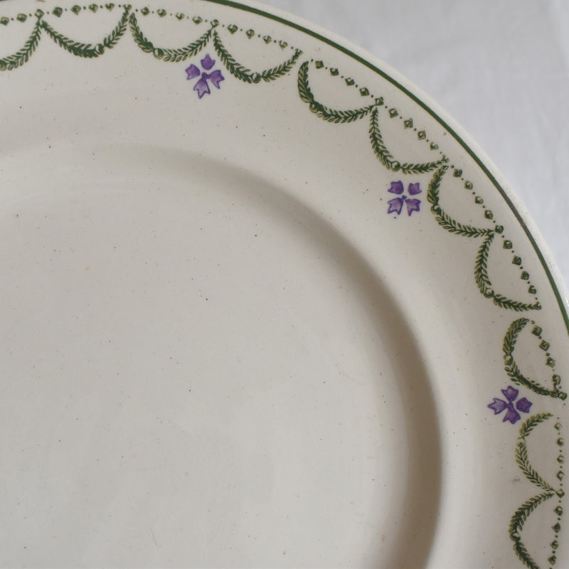 Antique footed plate Ronoui Violetta