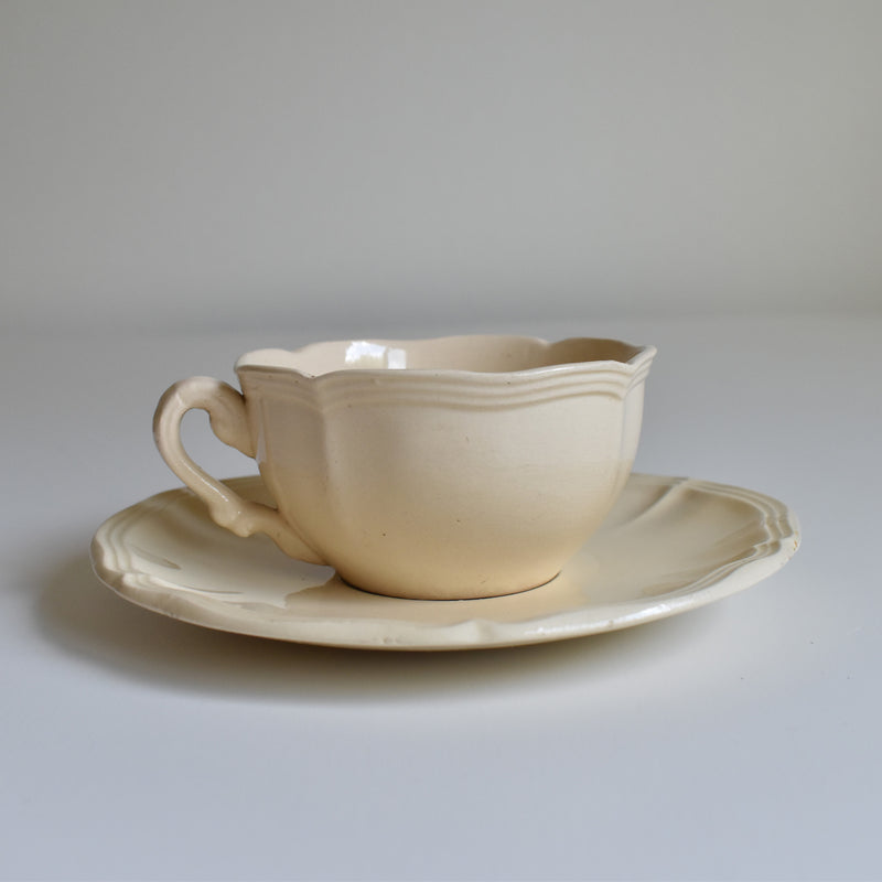 Vintage Tea Cup & Saucer - Petal Rim D