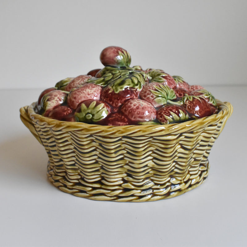 Vintage Barbotine Basket, Digoin & Sarreguemines, Fraises