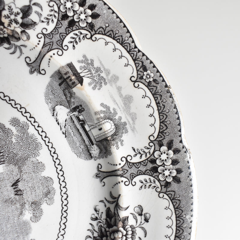 Antique Dessert Plate, Gien "Je l'attends"