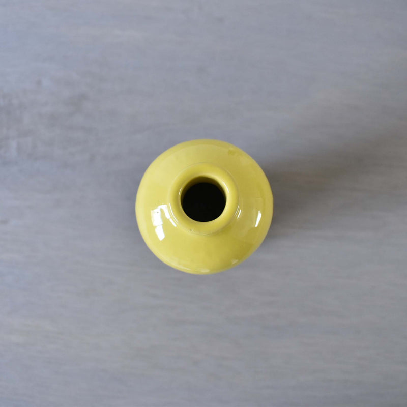 ディゴワンのオイルボトル　ムタルドジョーヌ　真上