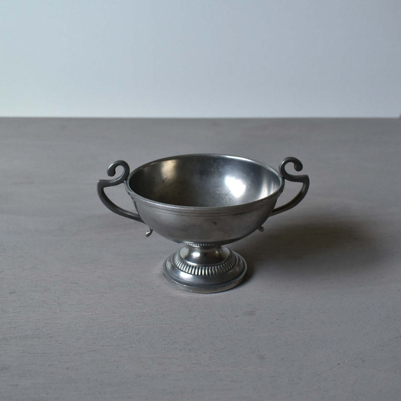 ピューターのクープ