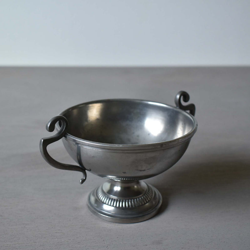 ピューターのクープ