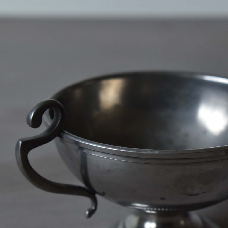 ピューターのクープ