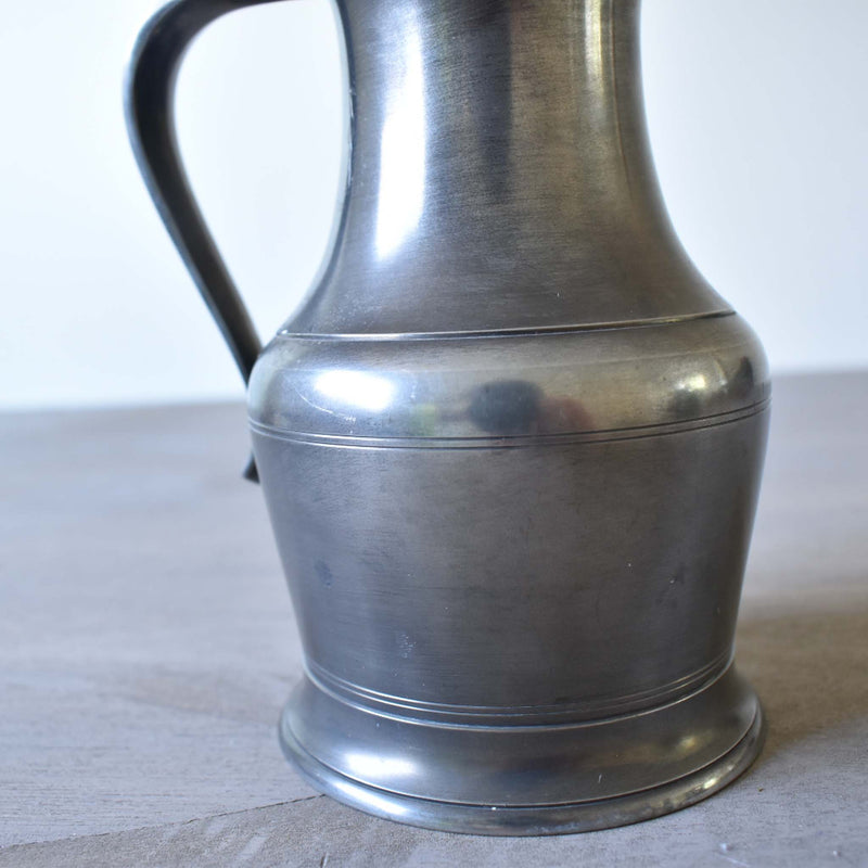 Pewter jug, acorn, large