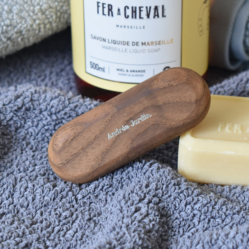 Andrée Jardin アンドレジャルダンネイルブラシ　ロゴ　後ろソープ