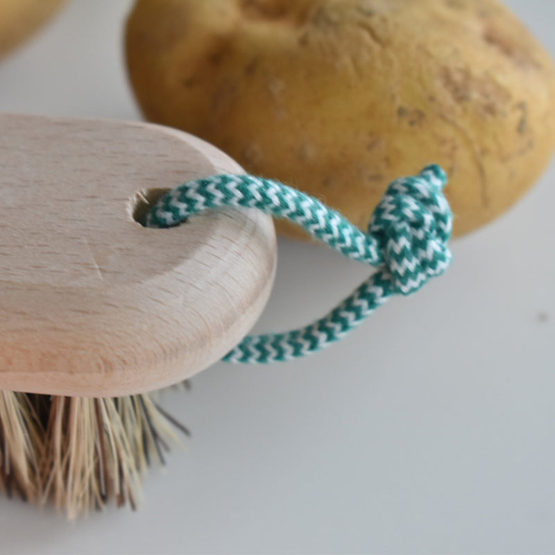 アンドレジャルダン　野菜用ブラシ　紐