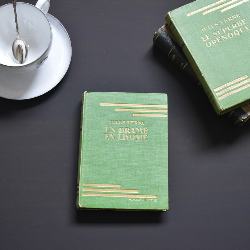 Vintage book: Jules Verne, A Drama in Livonia