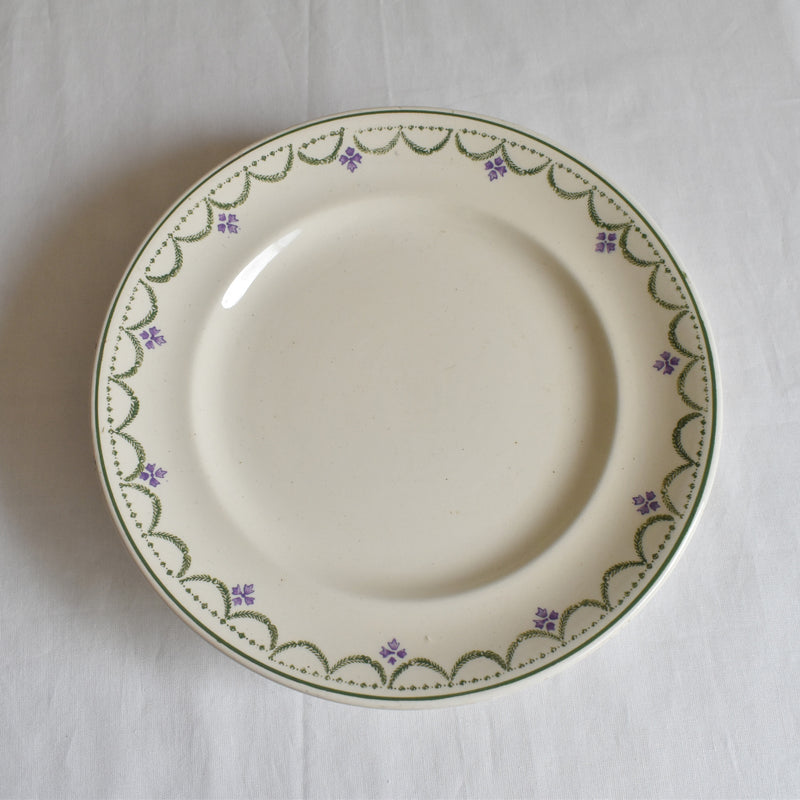 Antique footed plate Ronoui Violetta
