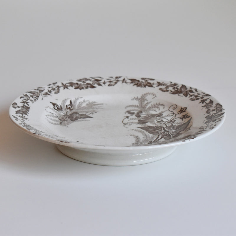 Antique Pedestal Plate FF Peksonnu Liseron