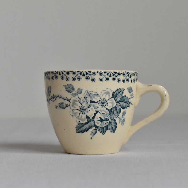 Antique Cup Saint-Amand & Hamage Guadeloupe A