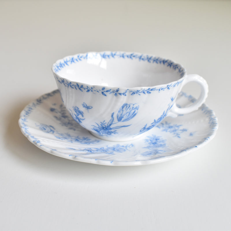 Antique cup and saucer, Sarreguemines Perles fleurs bleues D