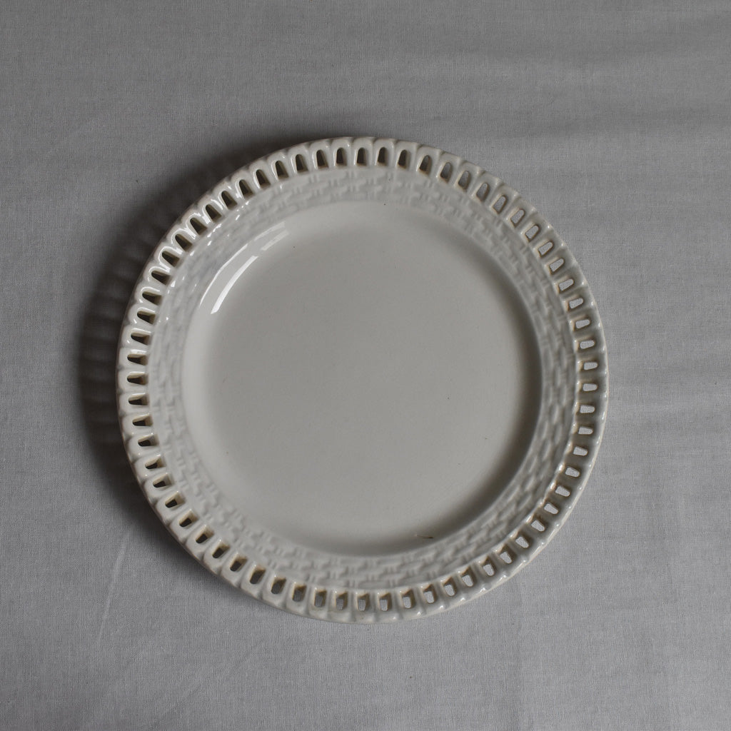 アンティークデザートプレート U&Cサルグミンヌ Panier C — Loane Interior