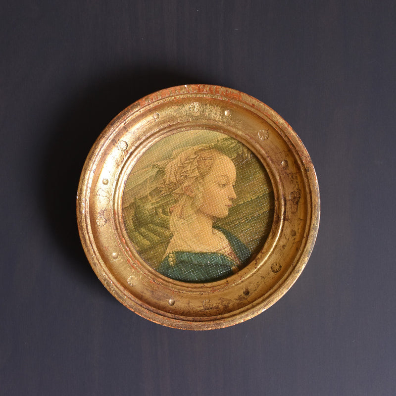 Frame, round, with picture