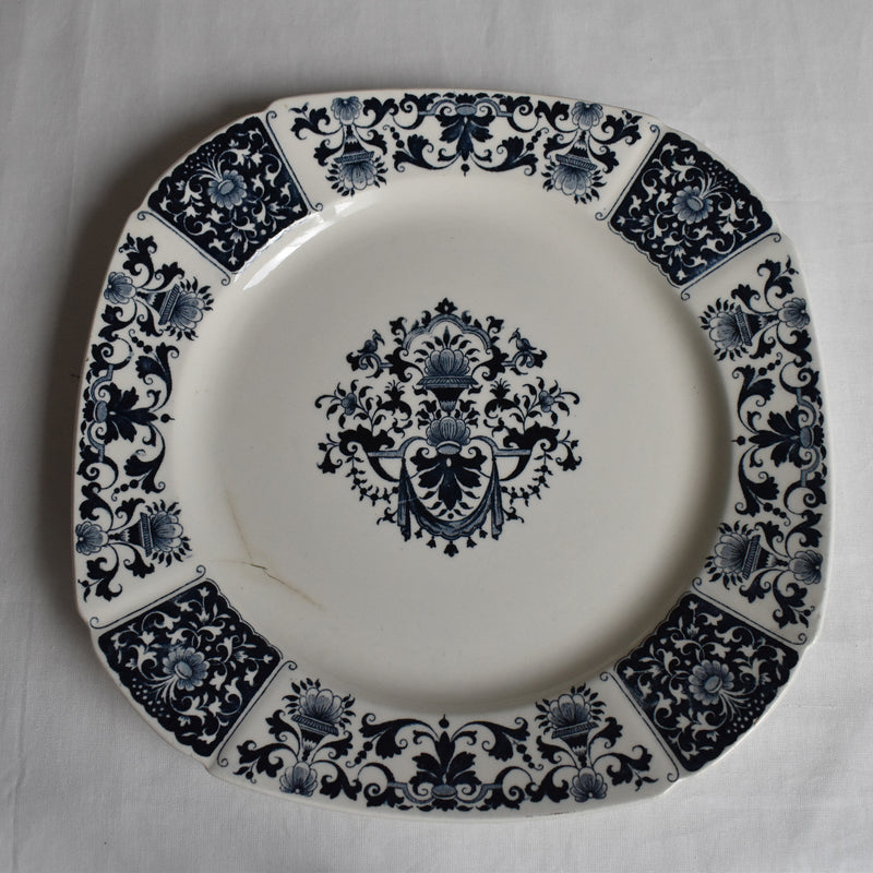 Antique plate Gien Carre Bleu