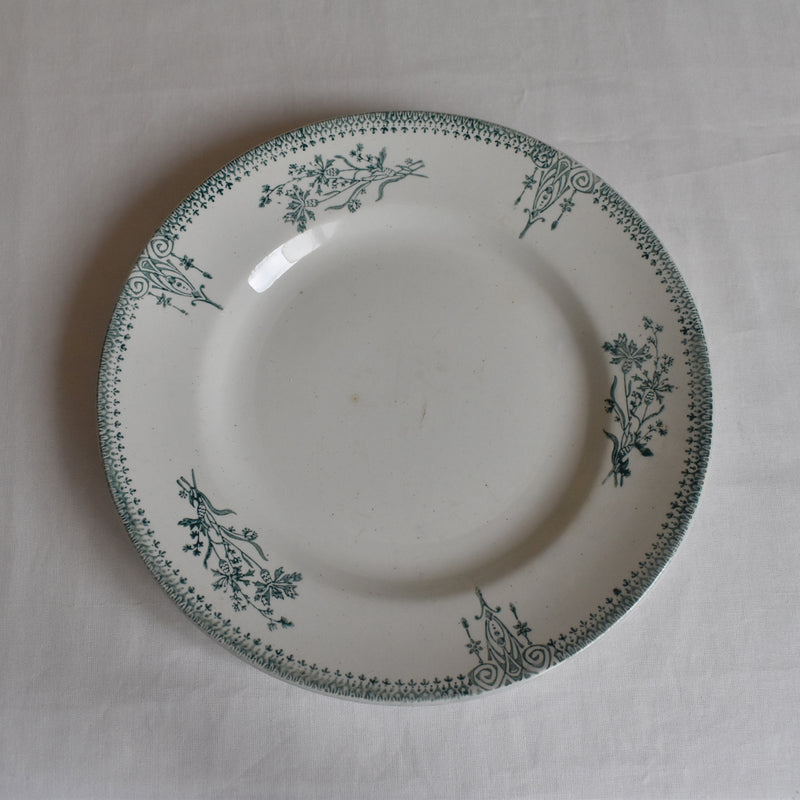 Antique plate, Saint-Amand, 4003 B