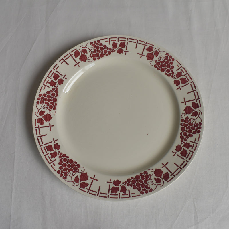 Vintage Plate Moulin des Loups Raisin B