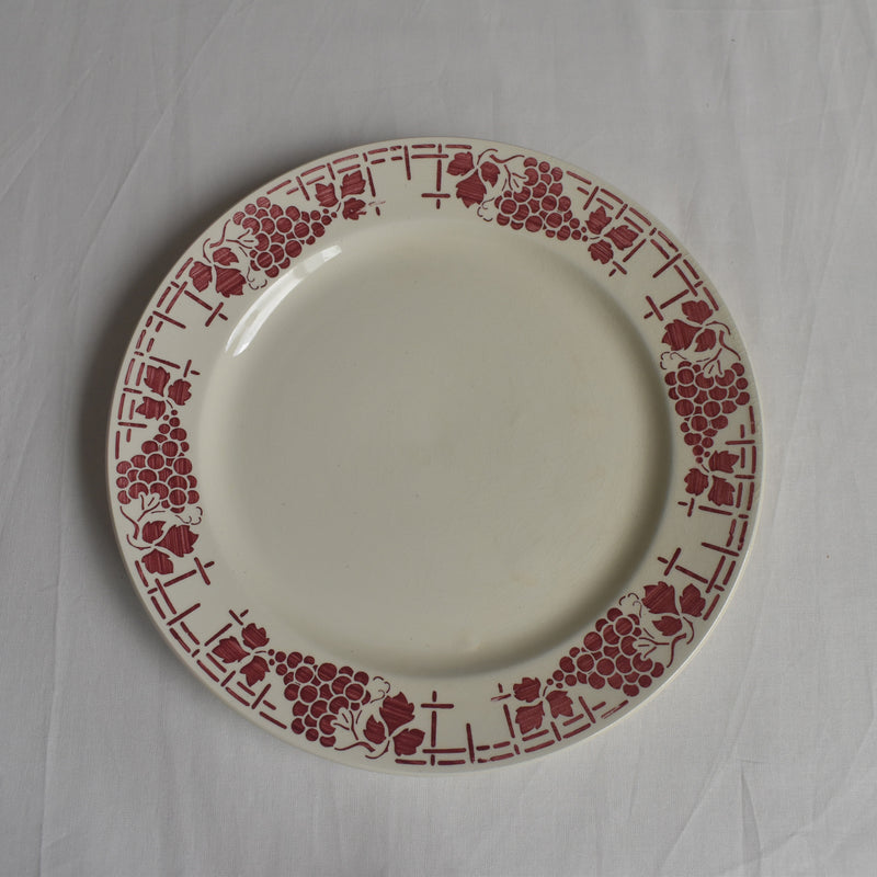 Vintage plate Moulin des Loups Raisin D
