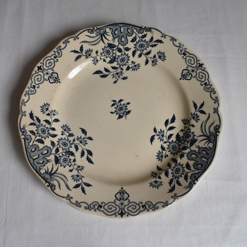 Antique Plate, Sarreguemines "Moscou"