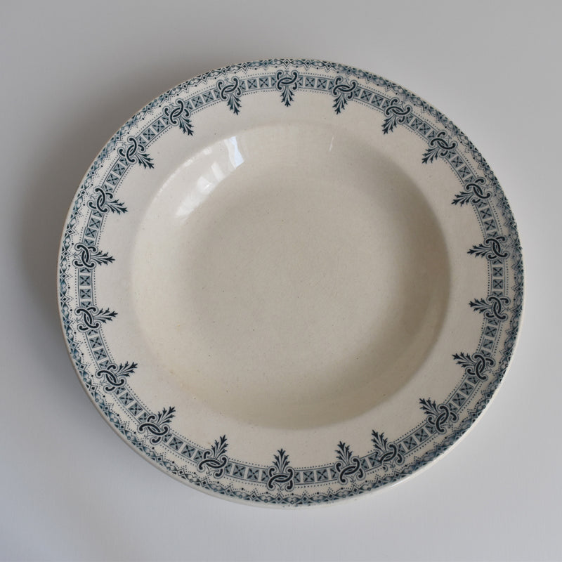 Antique deep plate TERRE DE FER Boëtie B