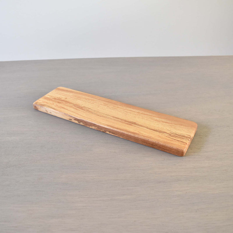 レミミヤビ　ブナカッティングボード　裏