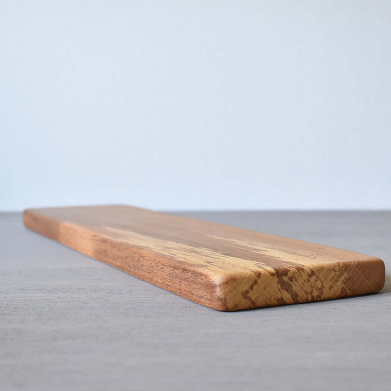 レミミヤビ　ブナカッティングボード　斜め