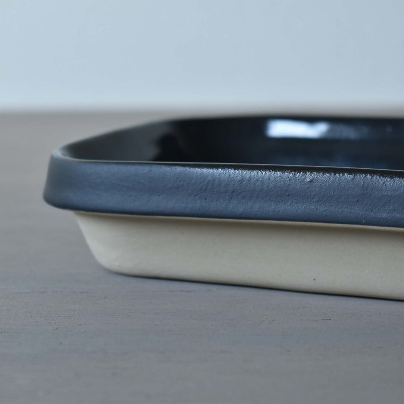 ディゴワン　グラタン皿　ブルーニュイ　ディテール