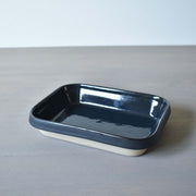 ディゴワン　グラタン皿　ブルーニュイ　斜めアップ