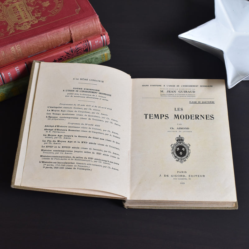 Vintage book: Les Temps Modernes