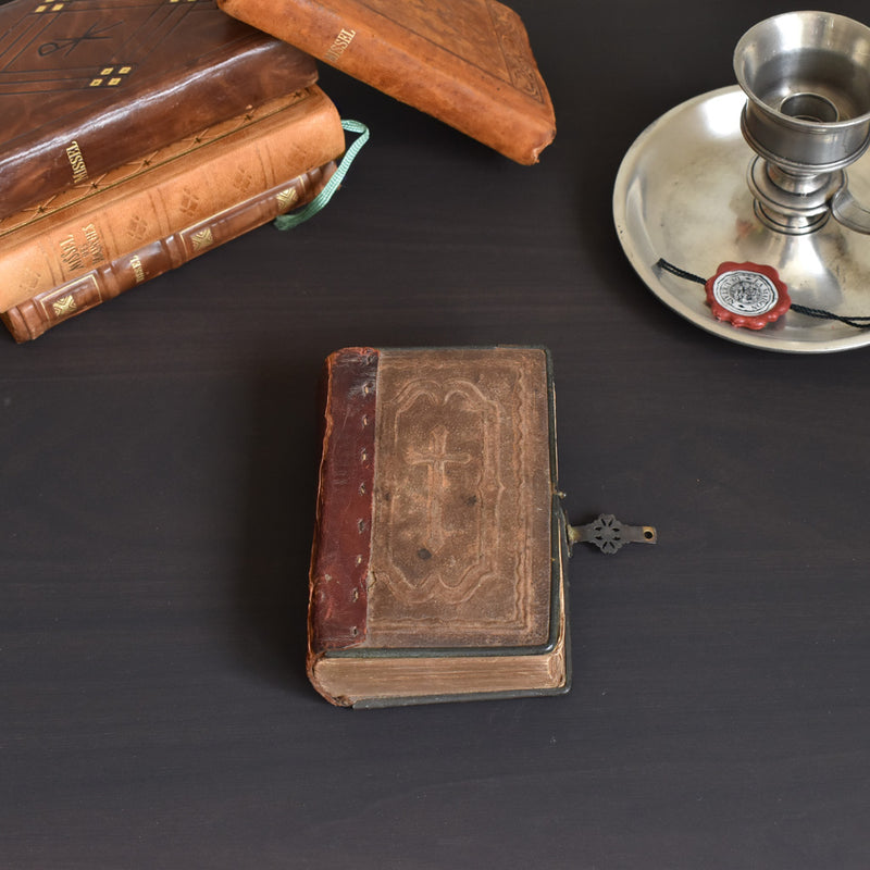 Antique book: Receuil de Prières